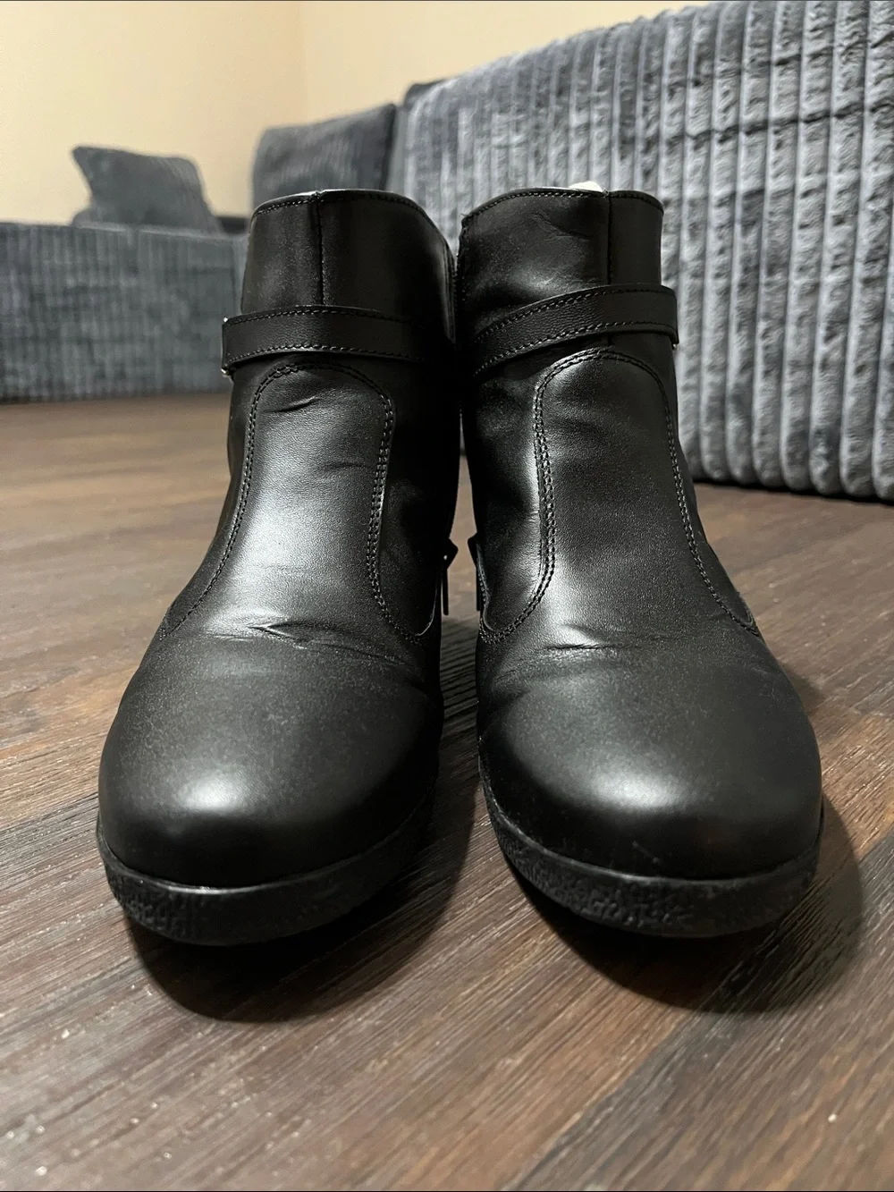 ANDREA  Black Leather Ankle Booties